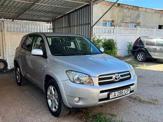 Toyota RAV-4 2.2 D-cat. 2007. Bender