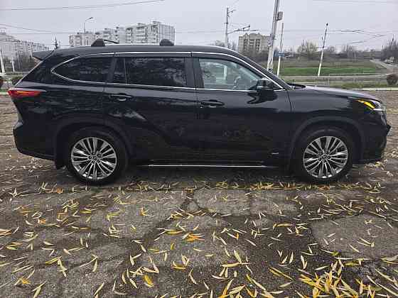 Toyota Highlander Hybrid XLE Bronze Edition (2023) Бендеры