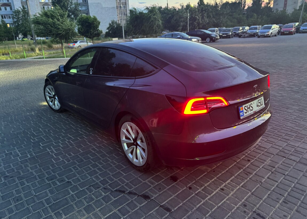 Tesla Model 3 2022 Long Range Dual Motor 82 kW, запас хода 550км. Тирасполь - изображение 4