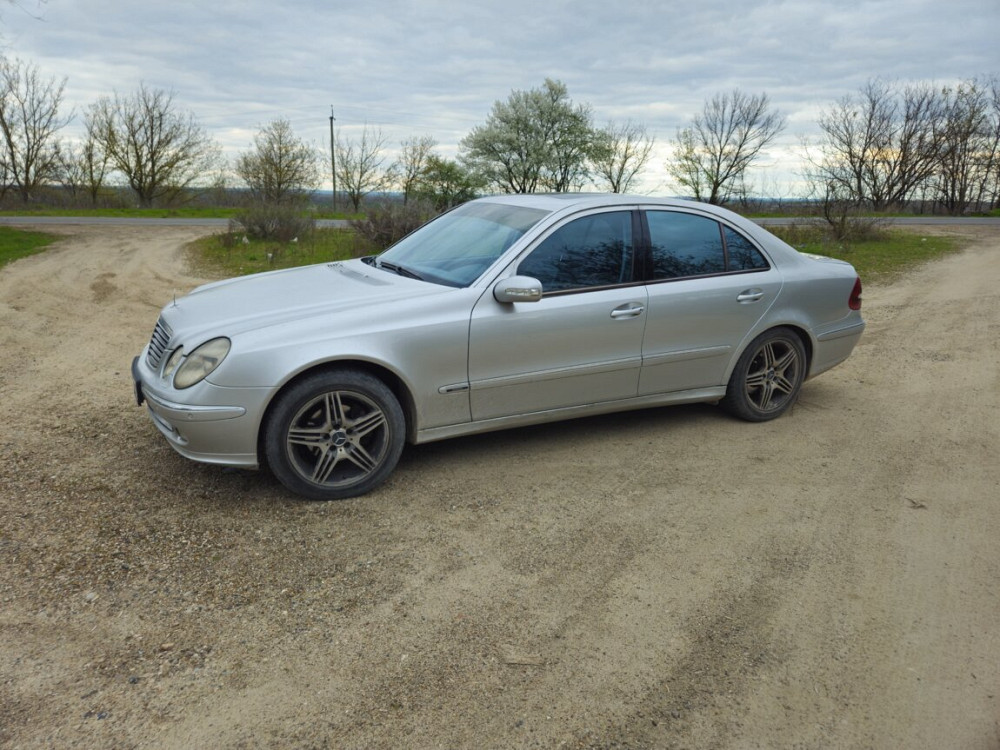 Мерседес w211 2,7CDI автомат Bender - fotografie 7