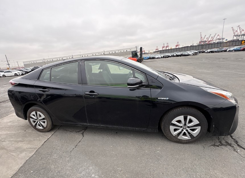 TOYOTA PRIUS, three Tiraspol - fotografie 6