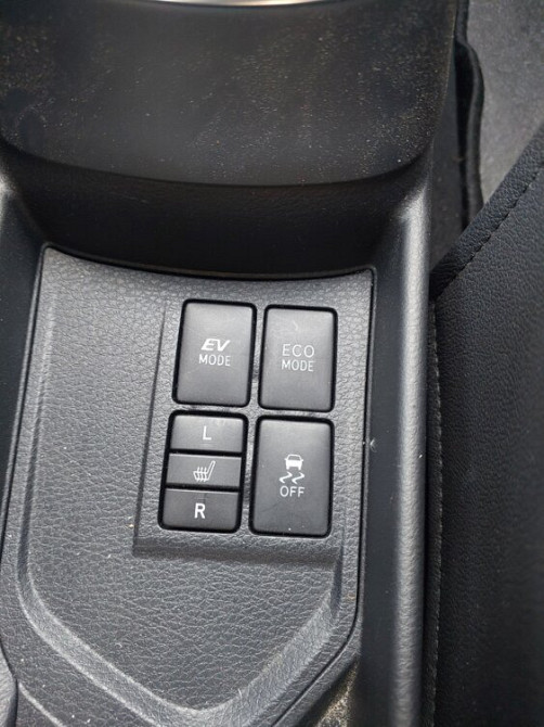 В продаже Toyota Yaris Рыбница - изображение 8