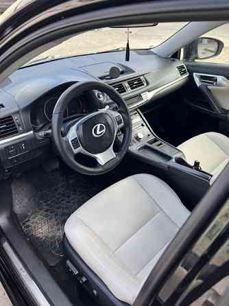 Гибридный Lexus Тирасполь