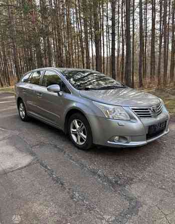 Toyota Avensis бензин автомат Тирасполь