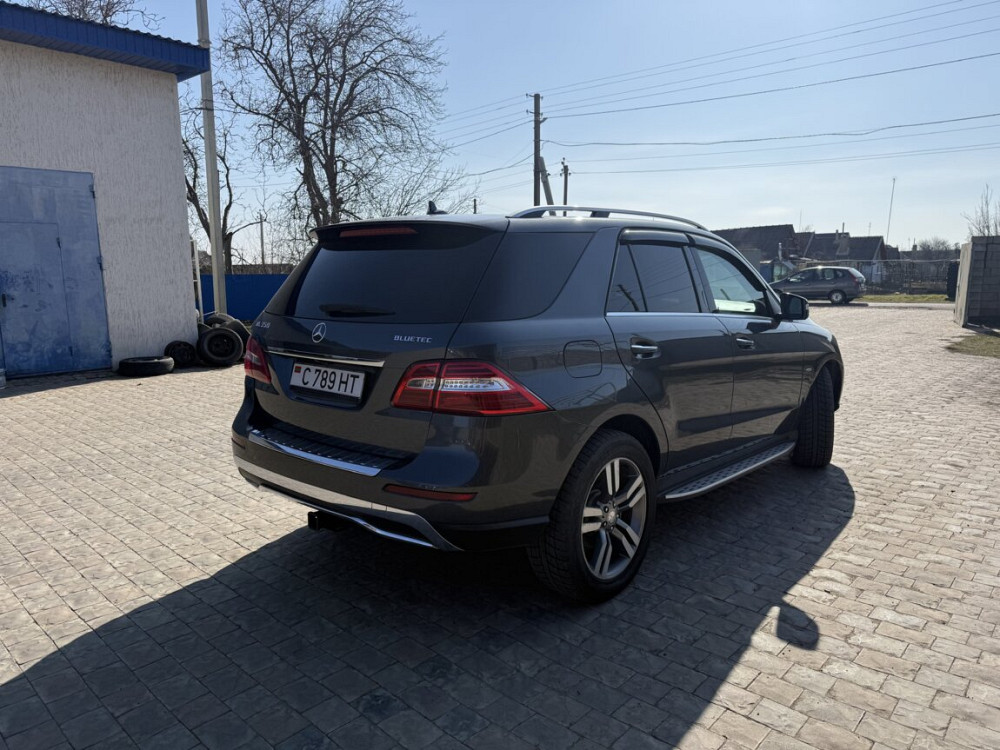 Mercedes M-Class 2011 Tiraspol Tiraspol - photo 2