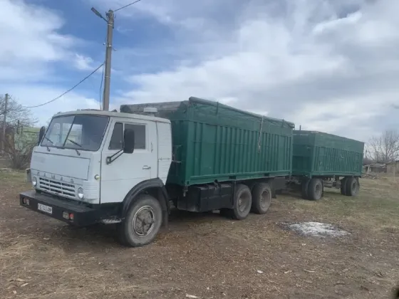 De vânzare camion Kamaz cu remorcă în stare excelentă Tiraspol