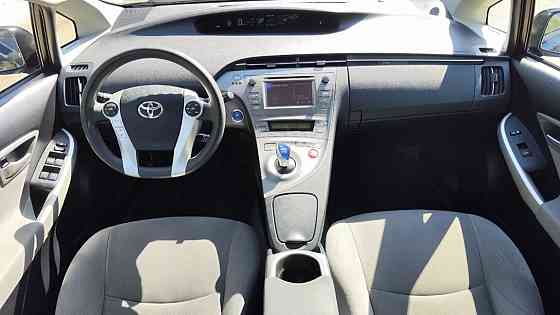 Toyota Prius 30| Декабрь 2013| Ухоженная| Идеальное состояние| Tiraspol