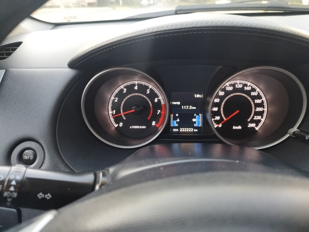 Продам паркетник OUTLENDER! Бензин- метан 10100$ Новая "Мишлен" резина Tiraspol - photo 4