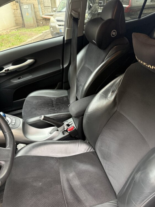 Toyota Auris 1.8 Hybrid Кишинёв - изображение 10