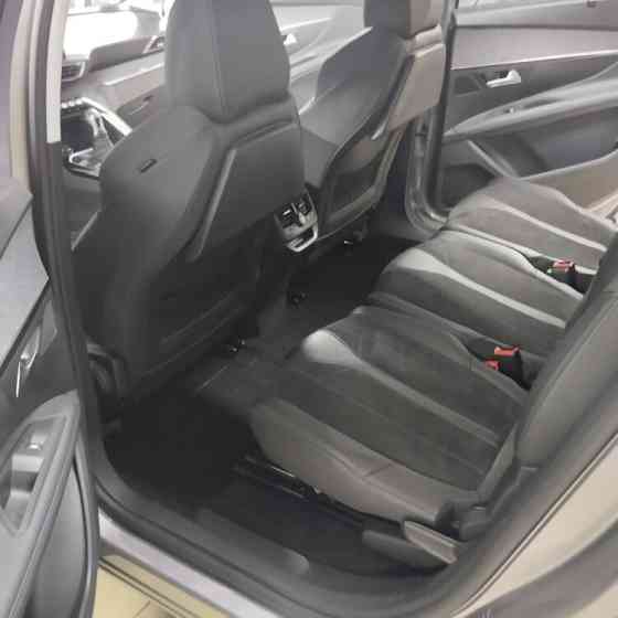 Peugeot 5008 1.2 PureTech бензин Crossway 2019 год Tiraspol