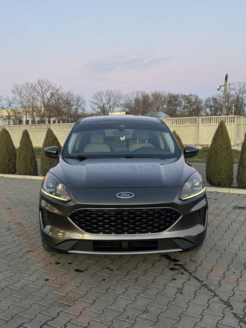 Ford Escape 2.5 hybrid. 2021 год. 4x4 AVD. Tiraspol - photo 2