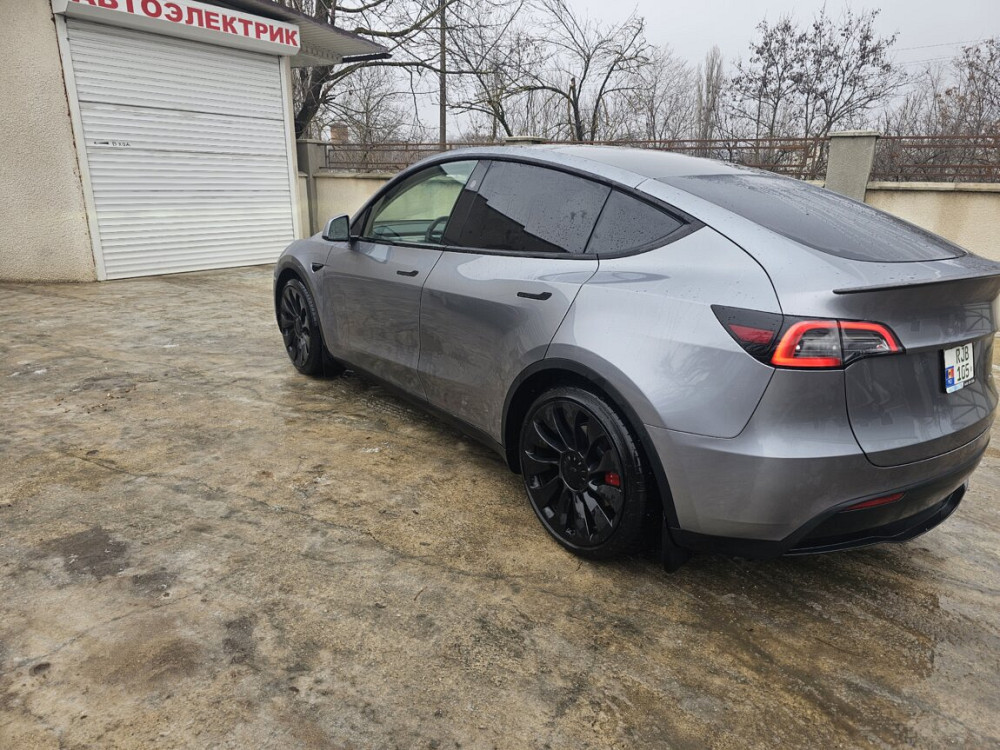 Продам Tesla Model Y Performance 2024 Bender - fotografie 9