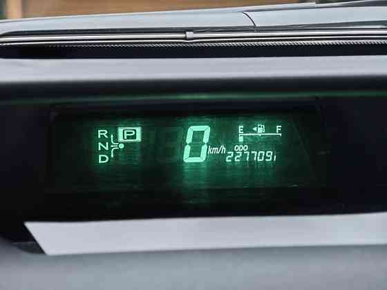 Toyota prius 20 2008 год Bender