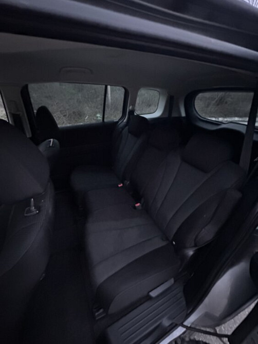 Продам Mazda 5 2013 года Rîbnița - fotografie 8