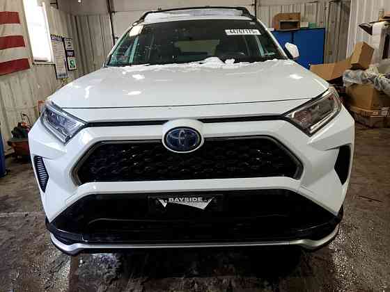 2021 TOYOTA RAV4 PRIME SE Tiraspol