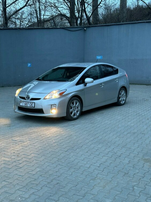 Toyota PRIUS 2011г (НОВАЯ БАТАРЕЯ) Rabnita - photo 4