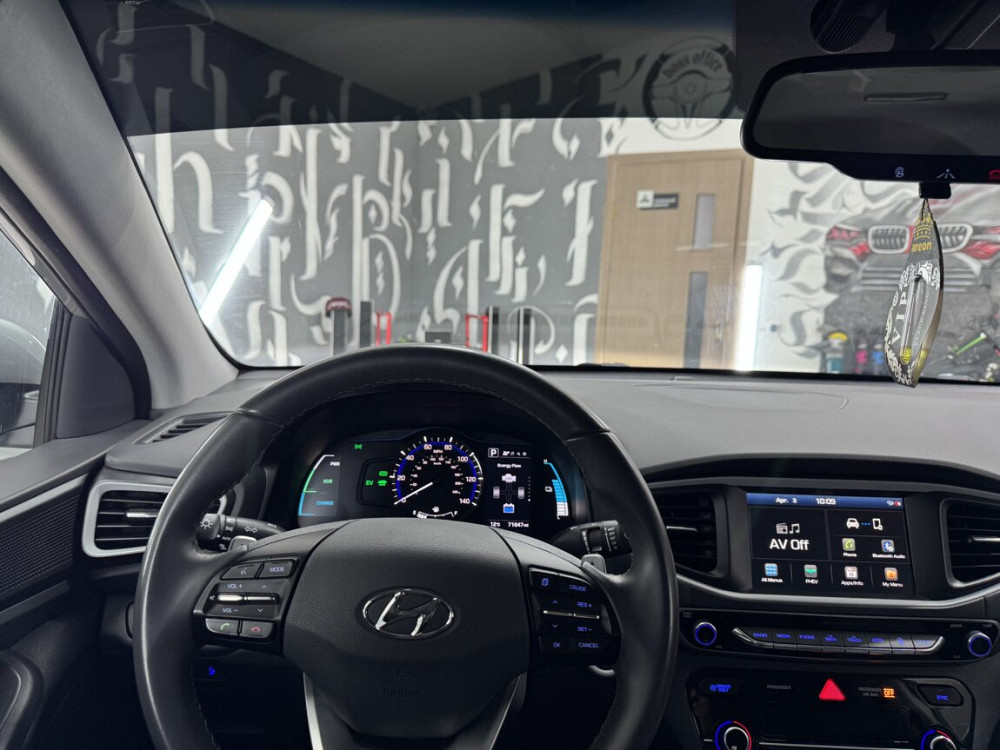 Hyundai Ioniq 2019 plagin-hybrid 1,6 бензин Bender - fotografie 8