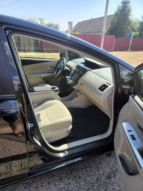 Toyota Prius V 2012г. 8 950 $ (торг уместен) Тирасполь - изображение 3