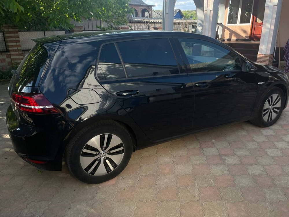 Volkswagen e-Golf 2015 года Tiraspol - fotografie 4