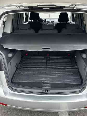 Volkswagen Touran 2011 год 7 мест газ-бензин Тирасполь