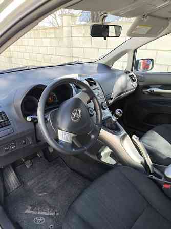 Toyota Auris Bender