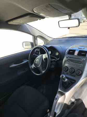 Toyota Auris Bender