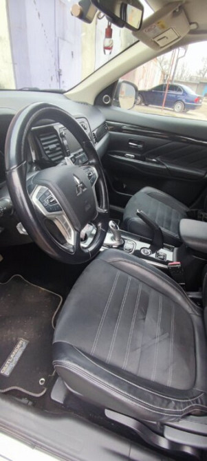MITSUBISHI OUTLANDER PHEV плагин-гибрид состояние хорошее, пробег 125к Tiraspol - fotografie 4