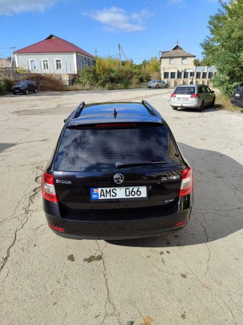 ПРОДАЕТСЯ SKODA OCTAVIA A7 ЗАВОДСКОЙ МЕТАН Tiraspol - fotografie 6