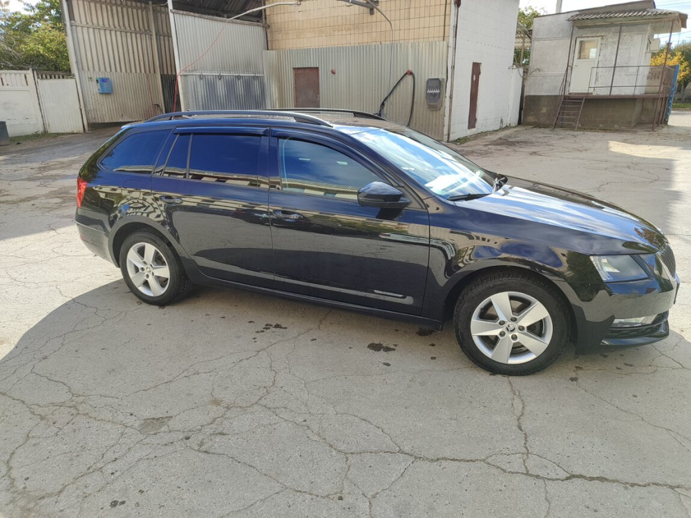 ПРОДАЕТСЯ SKODA OCTAVIA A7 ЗАВОДСКОЙ МЕТАН Tiraspol - fotografie 1