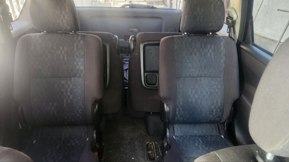 Продам Toyota Avensis Verso 2005 D4D 2.0 Литва Тирасполь - изображение 5