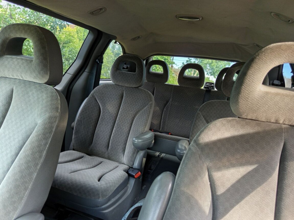 Продам авто Chrysler Voyager 2.8 дизель, 2004 год. Blijnii Hutor - fotografie 3