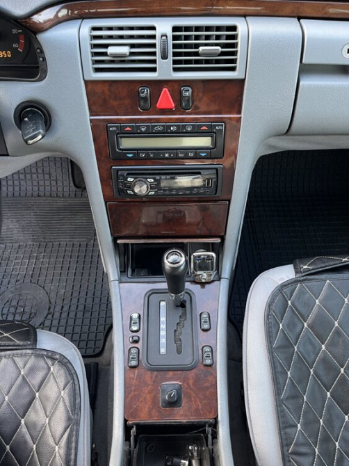 Срочно!!! 2200$ Мерседес W210 АКПП 2.5 D (атмосферный) Tiraspol - fotografie 9
