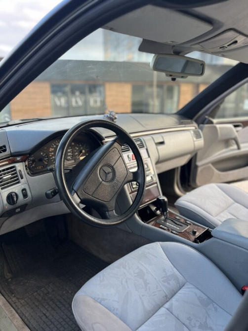 Срочно!!! 2200$ Мерседес W210 АКПП 2.5 D (атмосферный) Tiraspol - fotografie 6