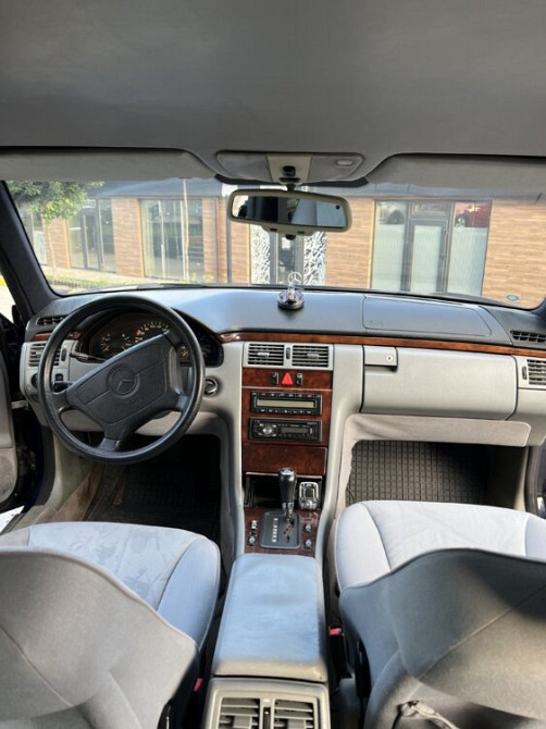 Срочно!!! 2200$ Мерседес W210 АКПП 2.5 D (атмосферный) Tiraspol - fotografie 5