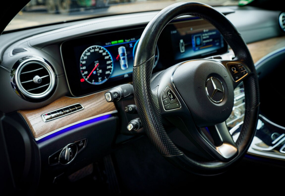 Mercedes Benz E 300 e. Бендеры - изображение 9