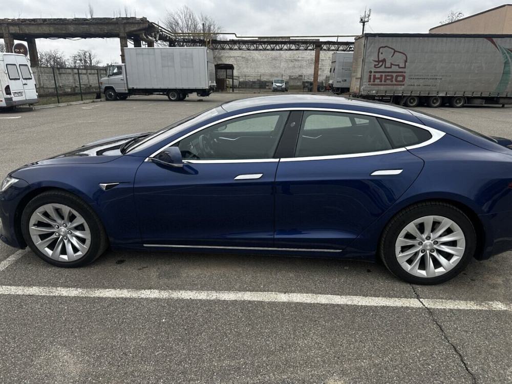 Tesla Model S 100D dual motors. Обмен на квартиру Tiraspol - fotografie 3