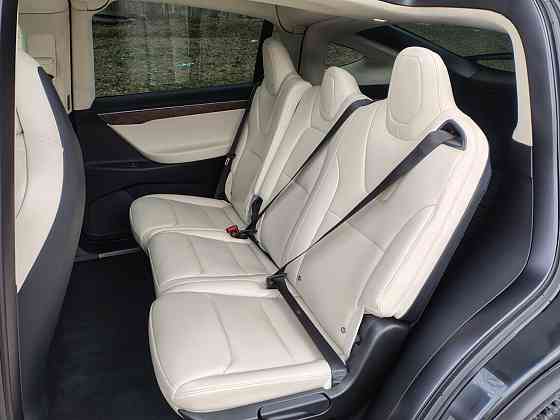 Tesla model X Tiraspol