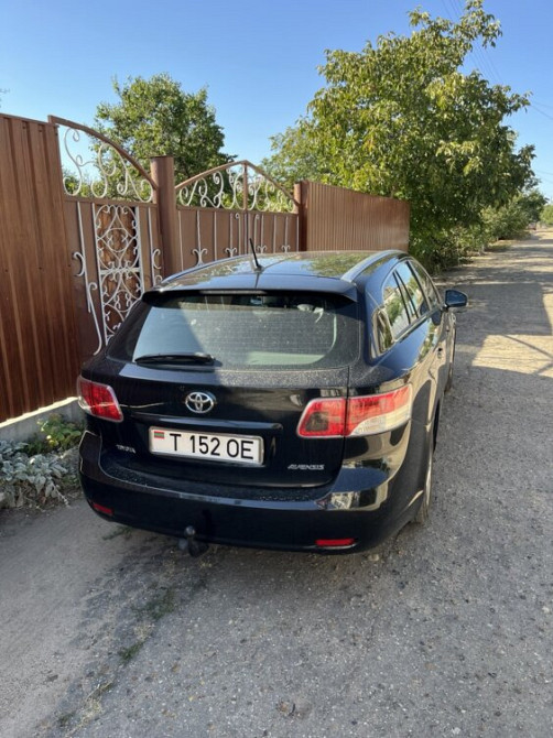 Toyota Avensis 2011 Ближний Хутор - изображение 2