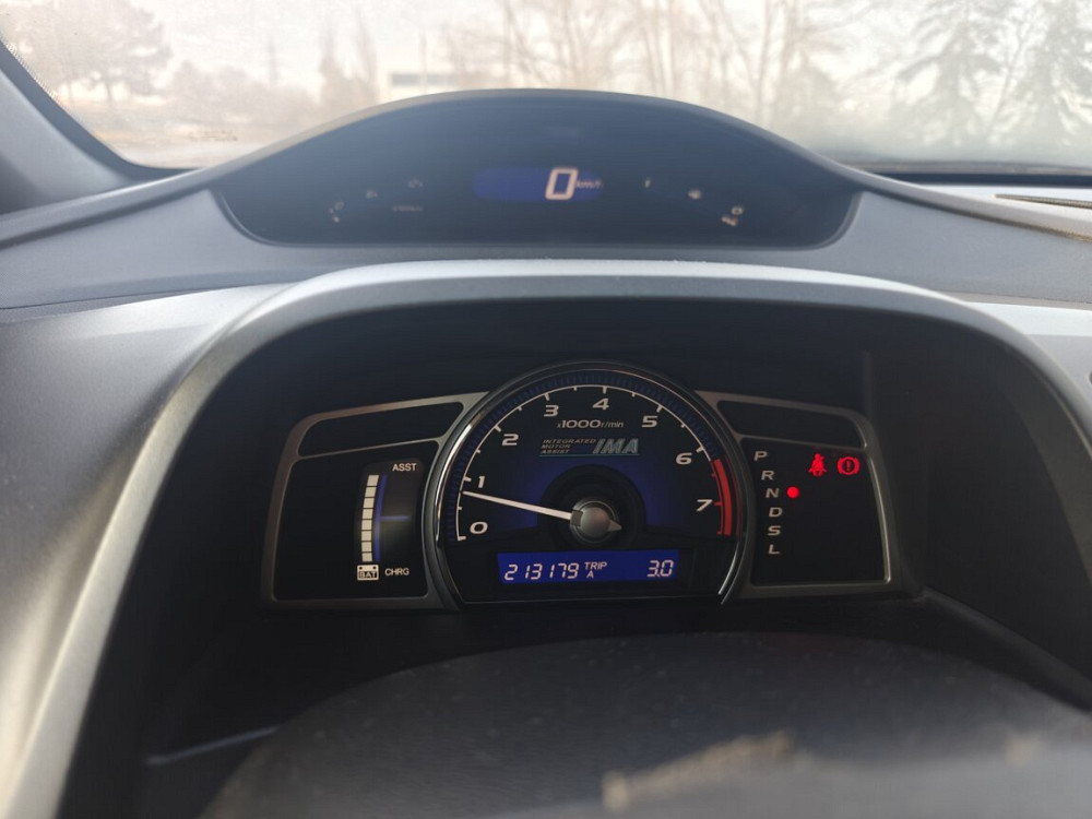 Honda Civic Hybrid 1.3 IMA Bender - fotografie 8