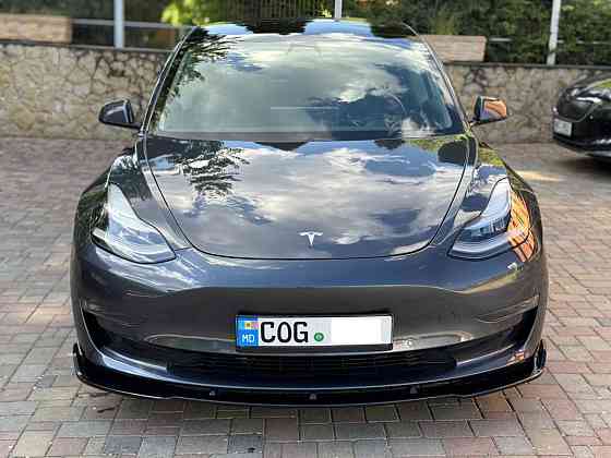 Tesla Model 3 Кишинёв