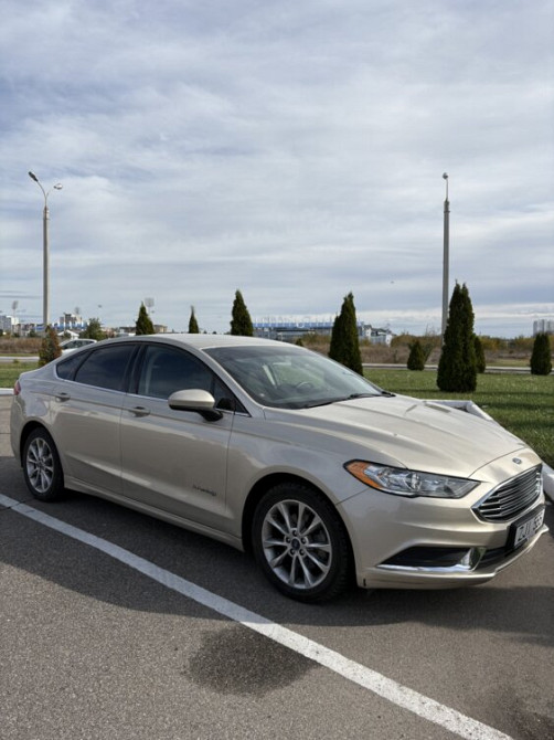 Ford Fusion SE Hybrid 2017 Tiraspol - fotografie 1