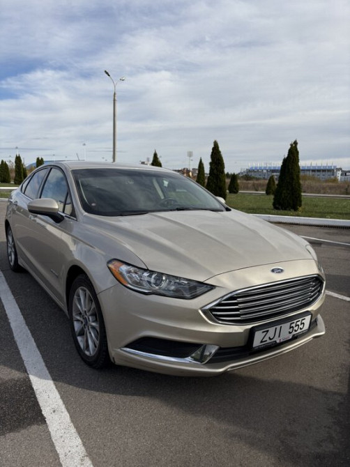 Ford Fusion SE Hybrid 2017 Tiraspol - fotografie 2