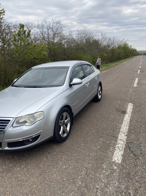 Продам Passat B6 2007 седан, TDI 2.0, автомат Rîbnița - fotografie 8