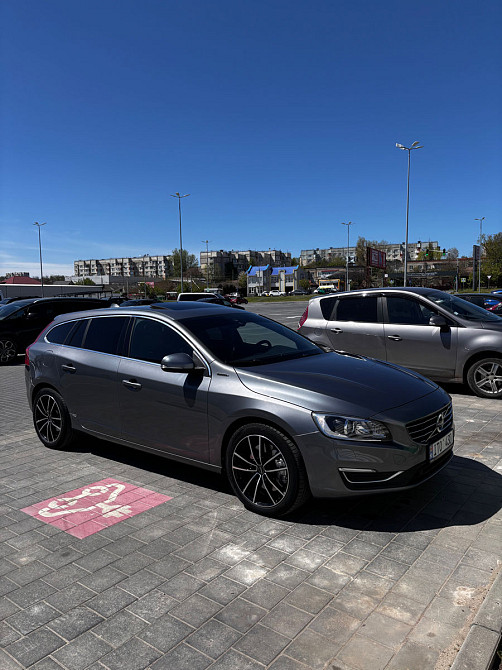Volvo V60 Chişinău - fotografie 1