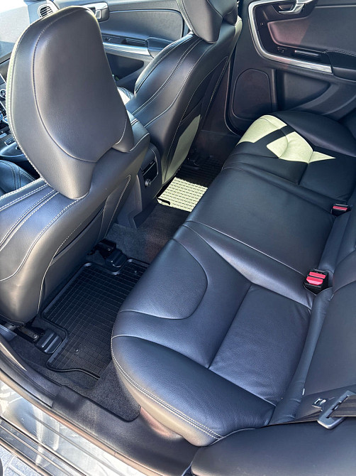 Volvo V60 Chişinău - fotografie 8