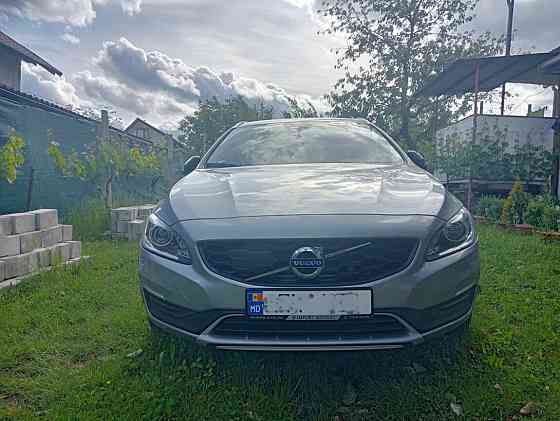 VAND Volvo V60 Cross Country Кишинёв