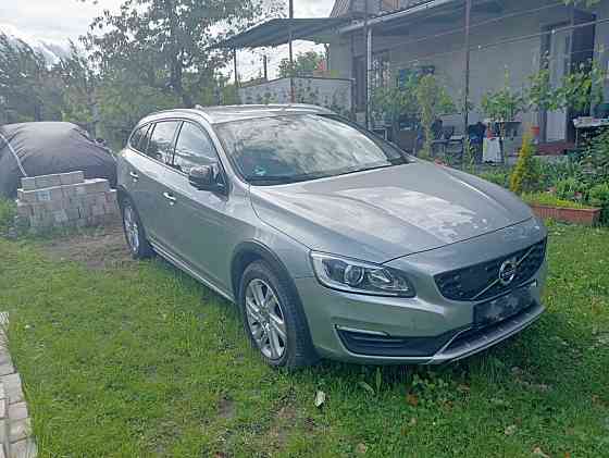 VAND Volvo V60 Cross Country Кишинёв
