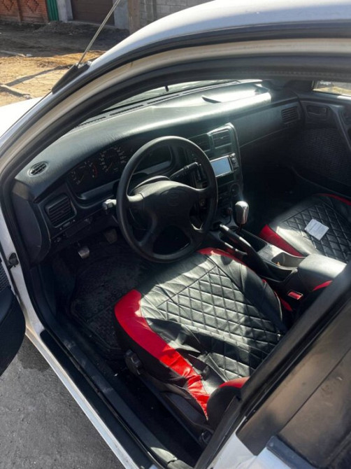 Продам Toyota Carina E Căuşeni - fotografie 2