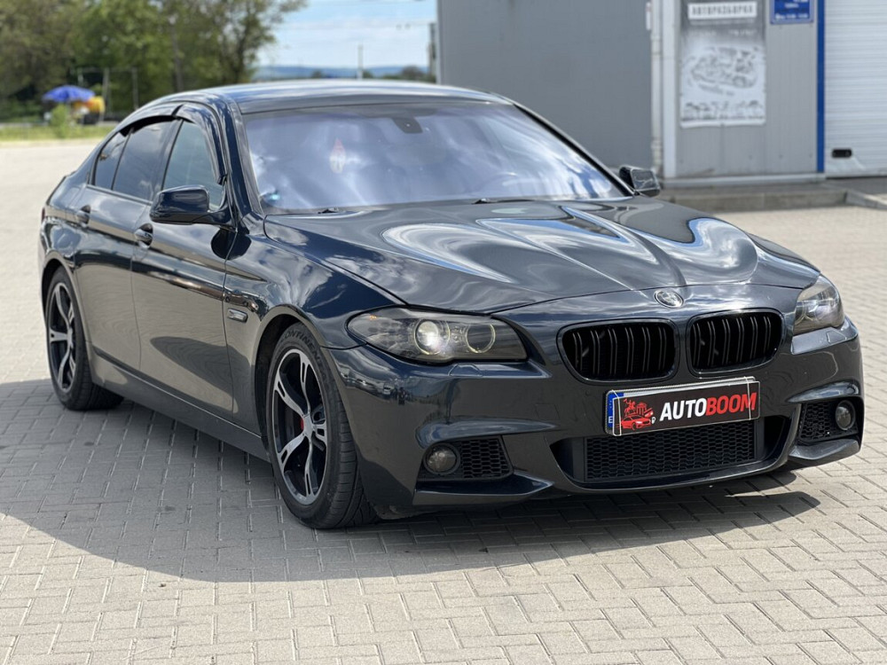 BMW F10 2.5 бензин 2011 год 8500$ торг / обмен Тирасполь - изображение 1