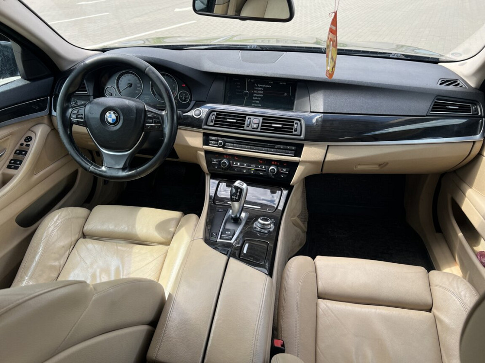 BMW F10 2.5 бензин 2011 год 8500$ торг / обмен Тирасполь - изображение 7